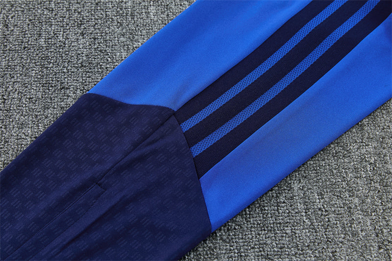 ⚽ Manchester United (Temporada Actual - Colección Training) 🔵⚡