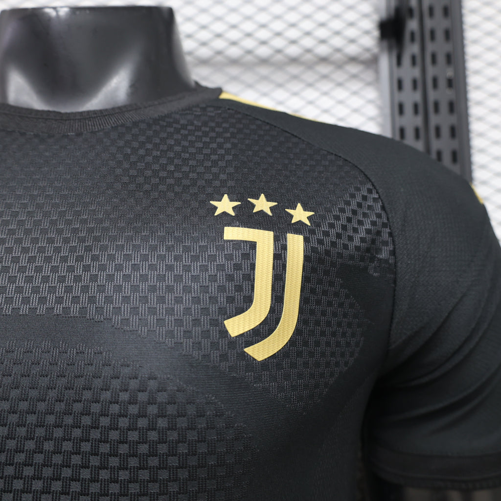 Camiseta Juventus Visitante 2023/2024 - Edición Especial Negrita / Dorada