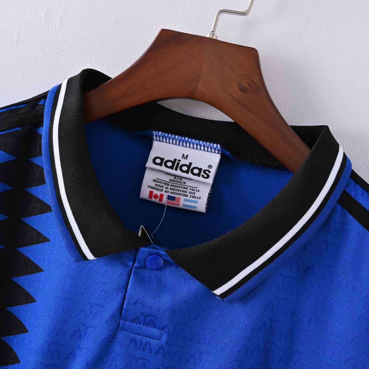 Camiseta Icónica Selección de Argentina Temporada 1994/1995 (Visitante o Alternativa)