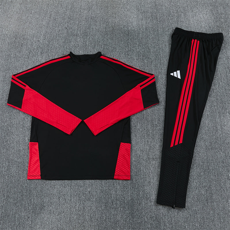 Chándal del Manchester United (Temporada 2024/2025)