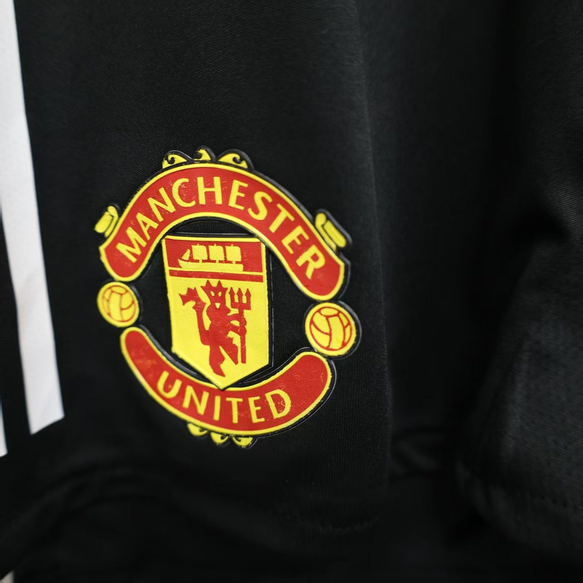 Short Oficial de Equipación – Manchester United (Temporada 2026/27)