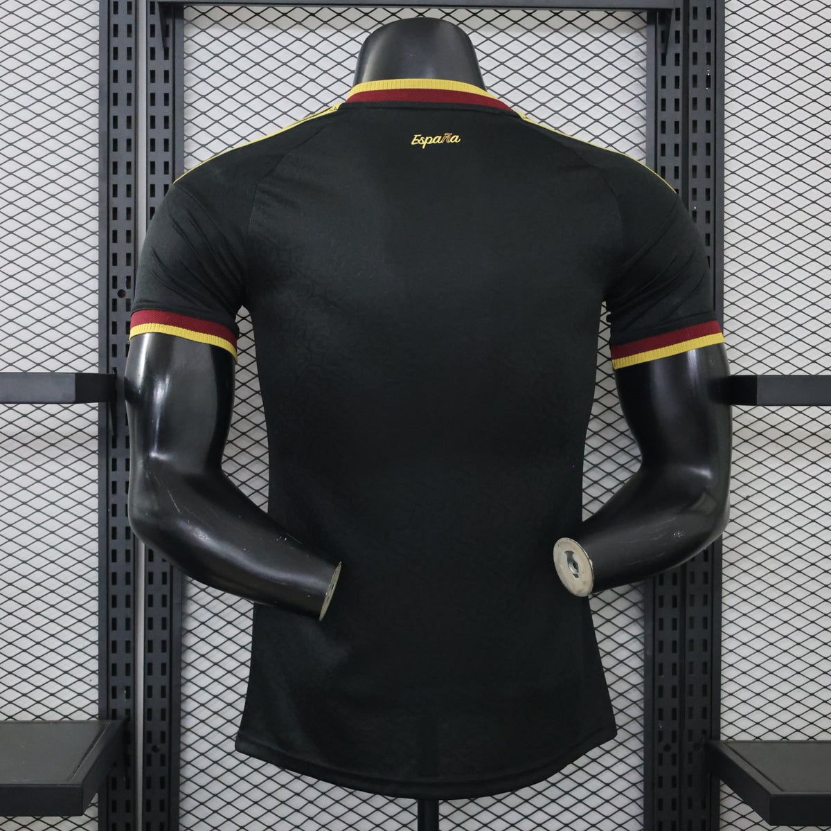 Presume de la segunda equipación / camiseta retro de la Selección Española de Adidas