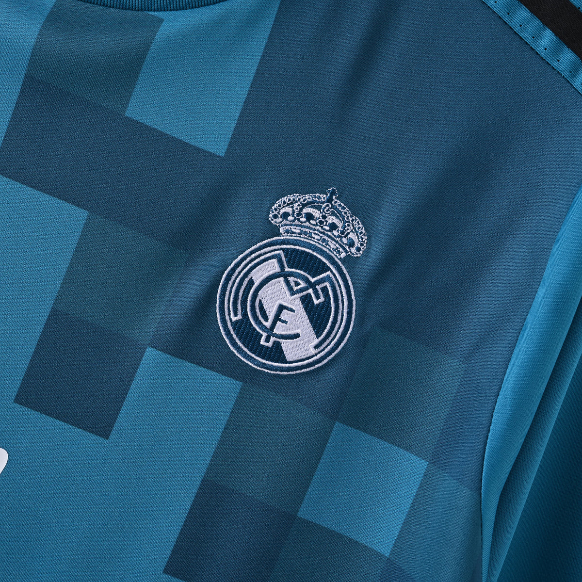 Camiseta Icónica Real Madrid Temporada 2017/2018 (Tercera - Manga Larga)