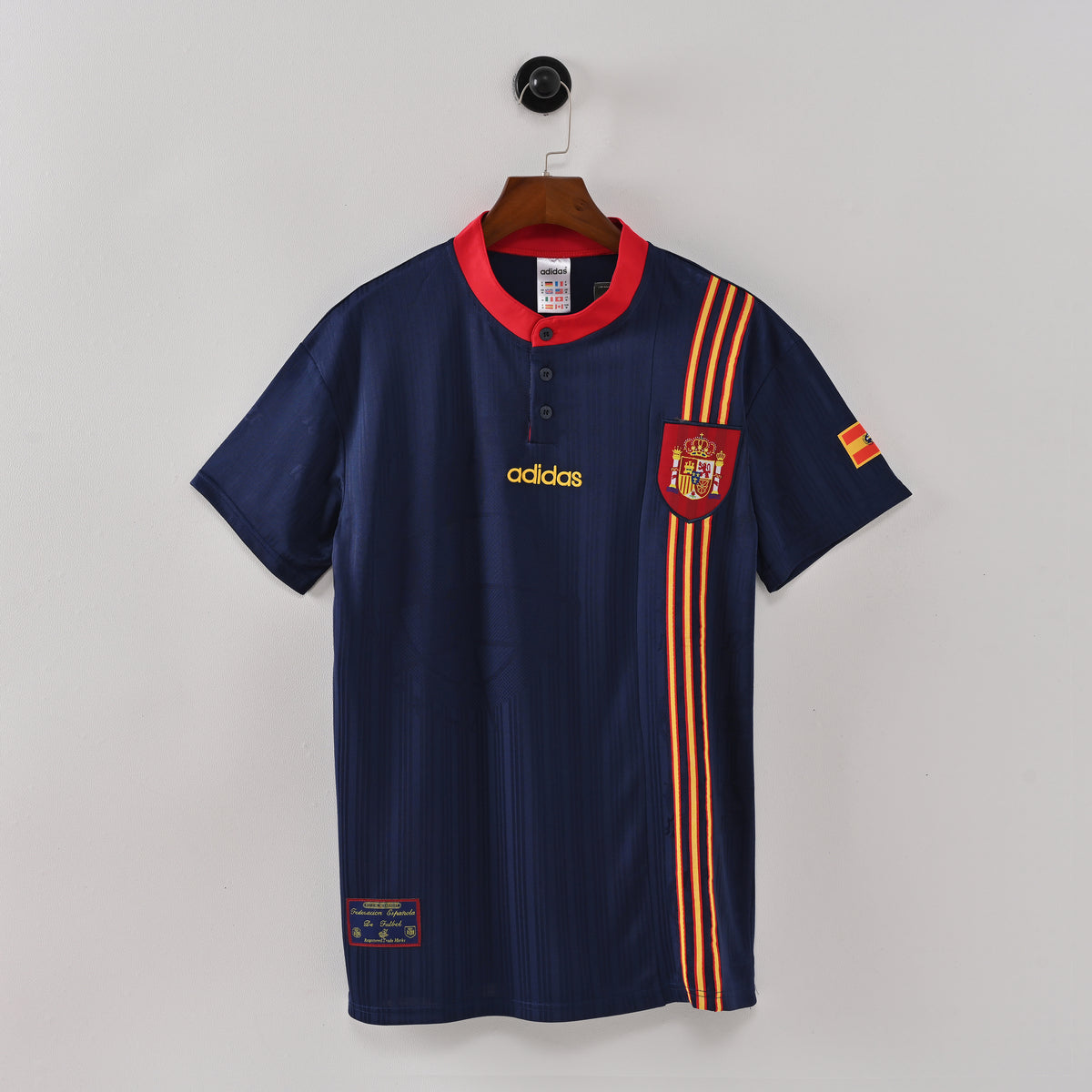 Camiseta Icónica Selección de España Temporada 1996/1998 (Visitante)