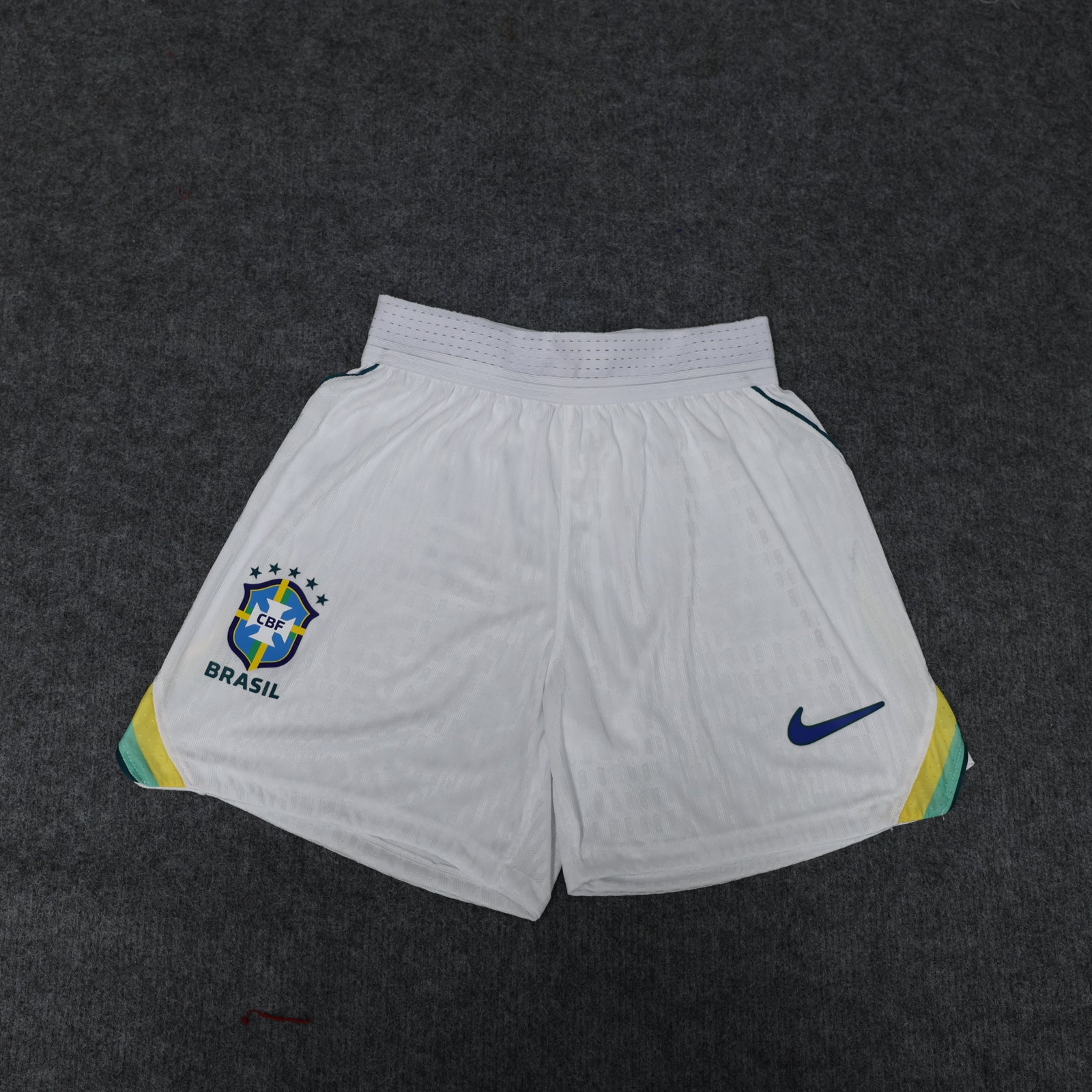 Short Oficial de Equipación – Selección de Brasil (Temporada 2026/27)