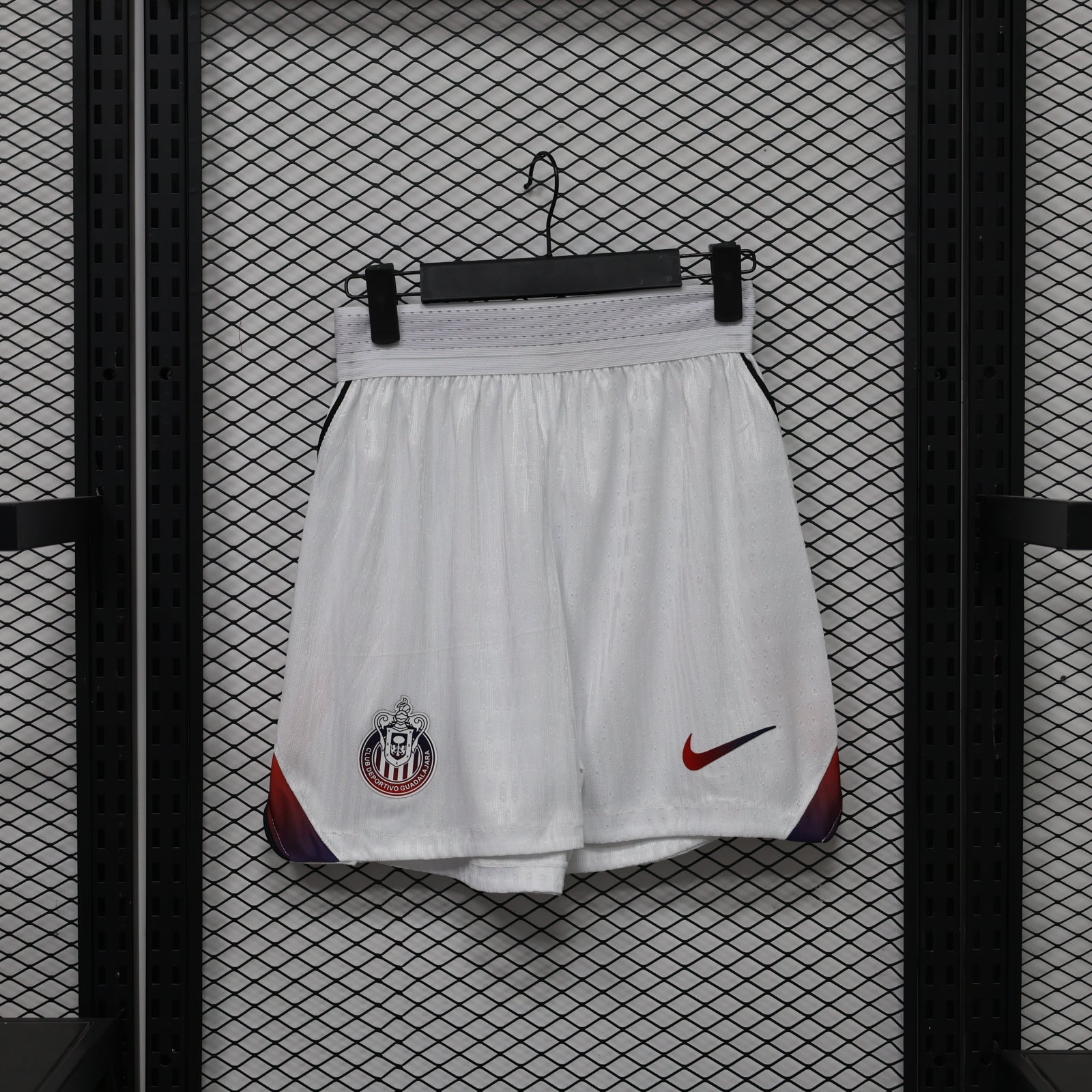 Short Oficial de Equipación – Chivas de Guadalajara (Temporada 2026/27)