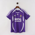 Camiseta Icónica Real Madrid Temporada 2006/2007 (Visitante o Alternativa)