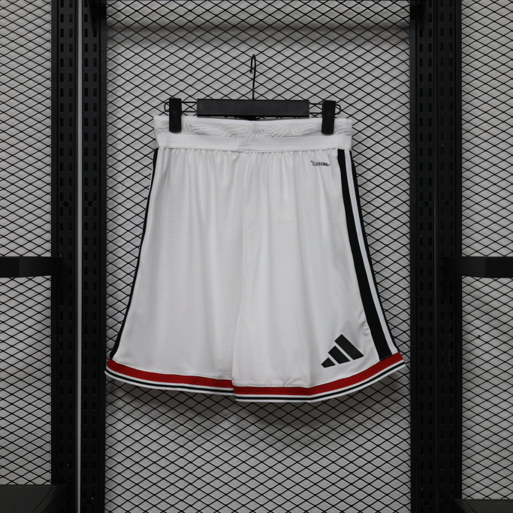 Short Oficial de Equipación – Manchester United (Temporada 2026/27)