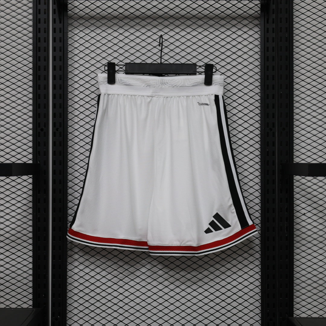 Short Oficial de Equipación – Manchester United (Temporada 2026/27)