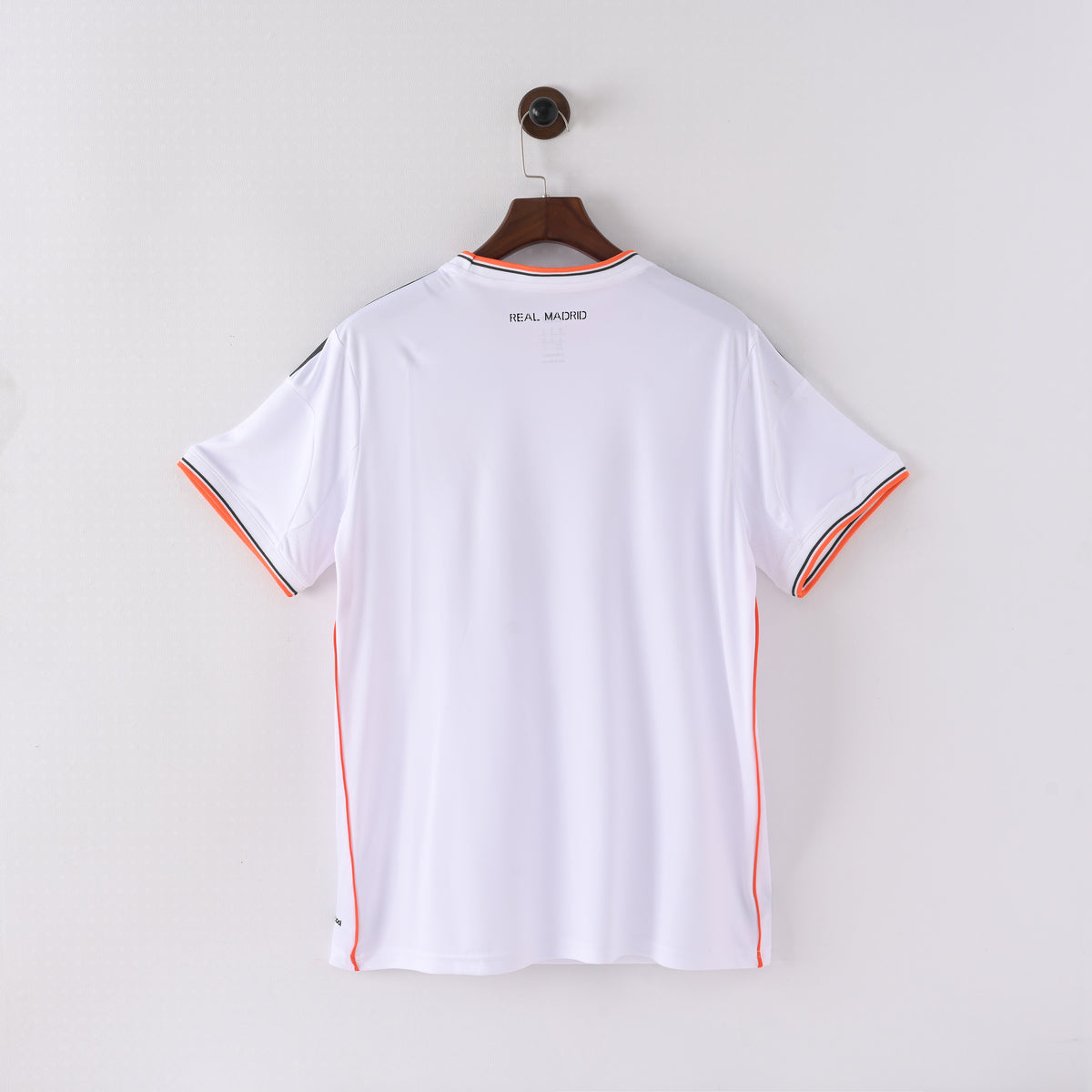 Camiseta Icónica Real Madrid Temporada 2017/2018 (Local)