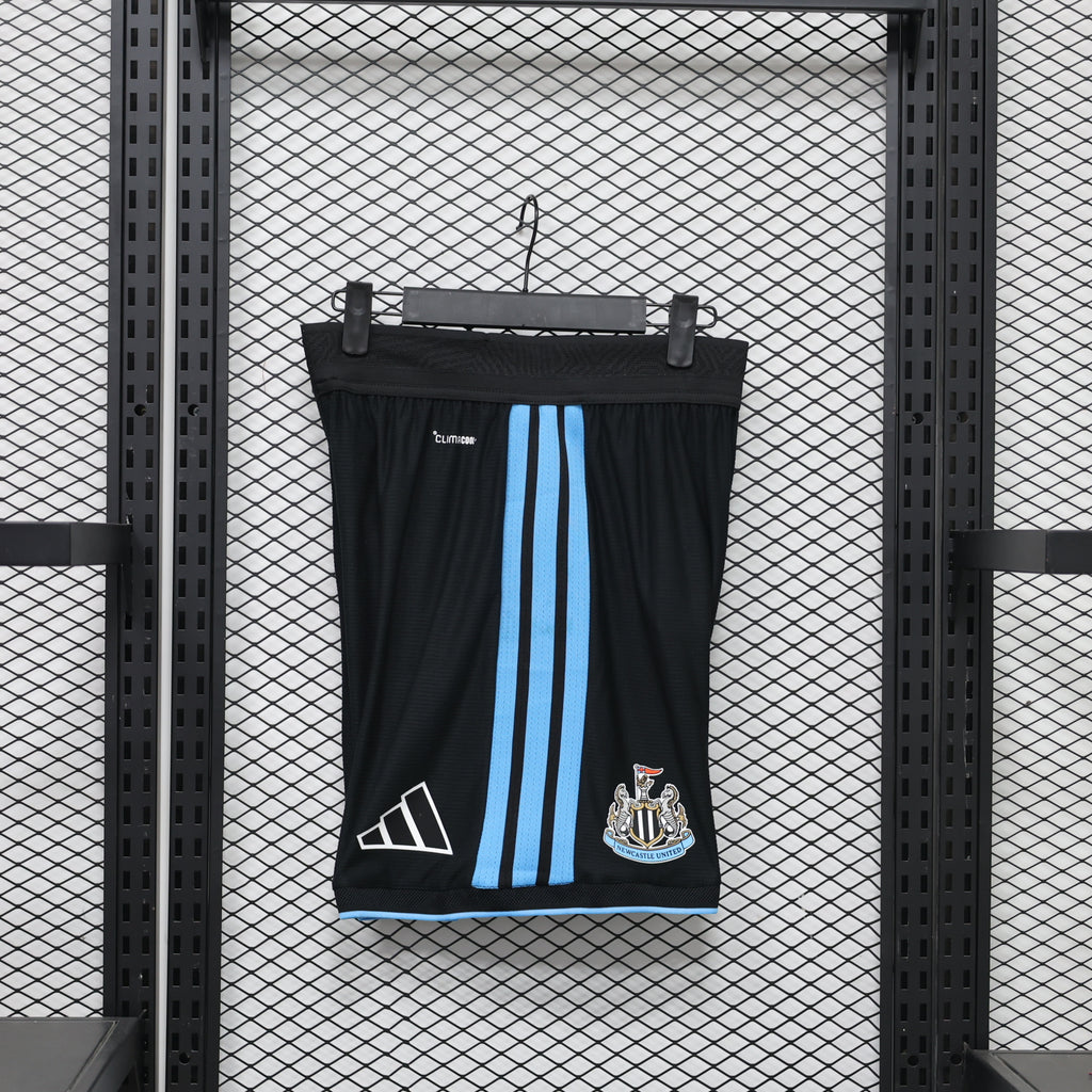Short Oficial de Equipación – Newcastle United (Temporada 2026/27)