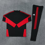 Conjunto AJAX equipación de  entrenamiento. Temporada 23/24