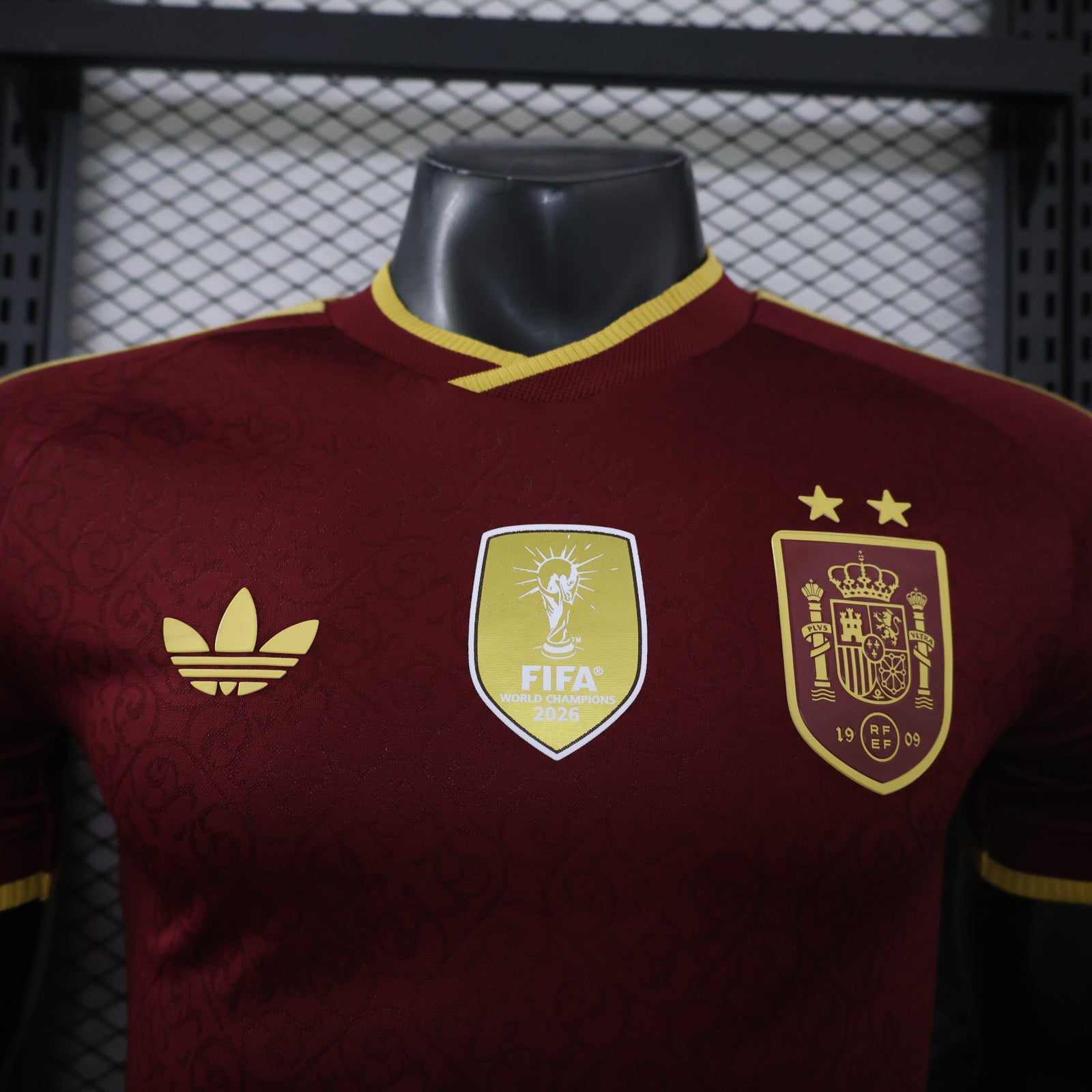 Selección Española de Fútbol – Tercera equipación / Especial de manga corta con parche de Campeones del Mundo (Temporada 2024/2025) 🇪🇸⭐⚽