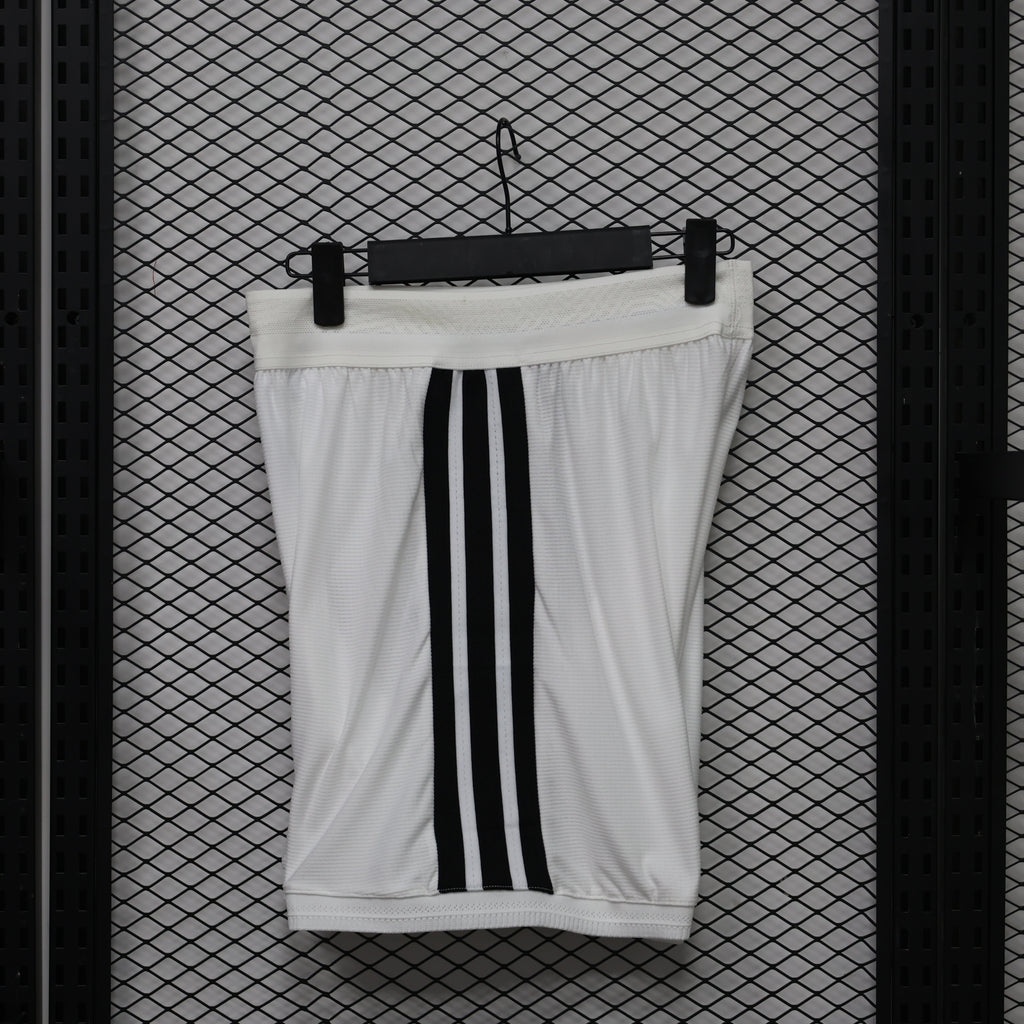 Short Oficial de Equipación – Juventus (Temporada 2026/27)