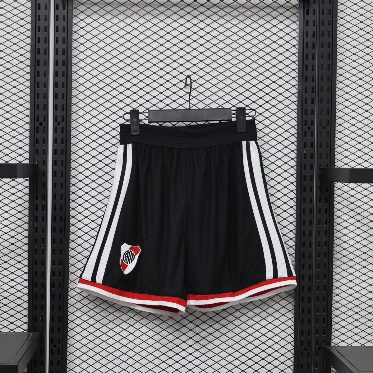 Short Oficial de Equipación – River Plate (Temporada 2026/27)