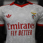SL Benfica – Segunda equipación / Alternativa (Temporada 2024/2025) ⚪🔴