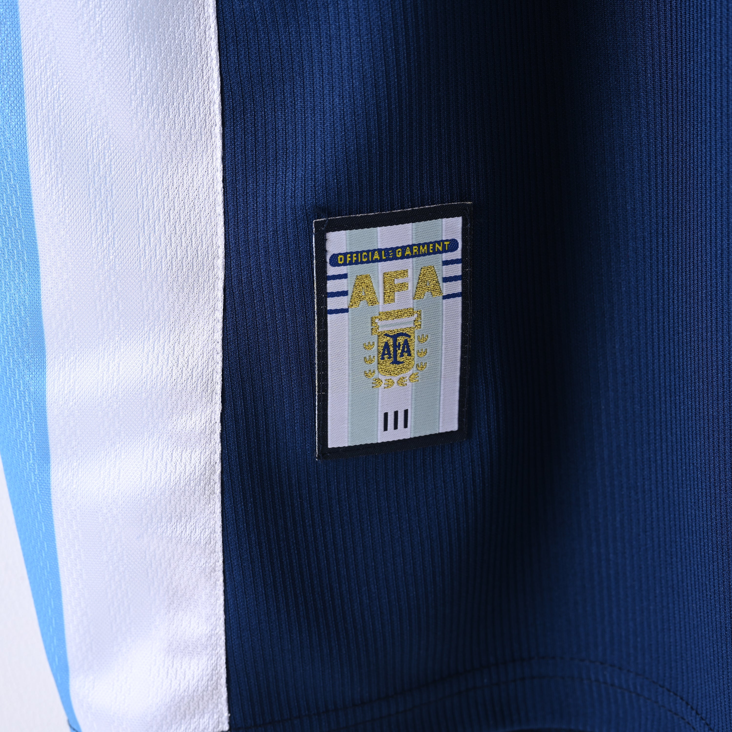 Camiseta Icónica Selección de Argentina Temporada 1998/1999 (Visitante o Alternativa)