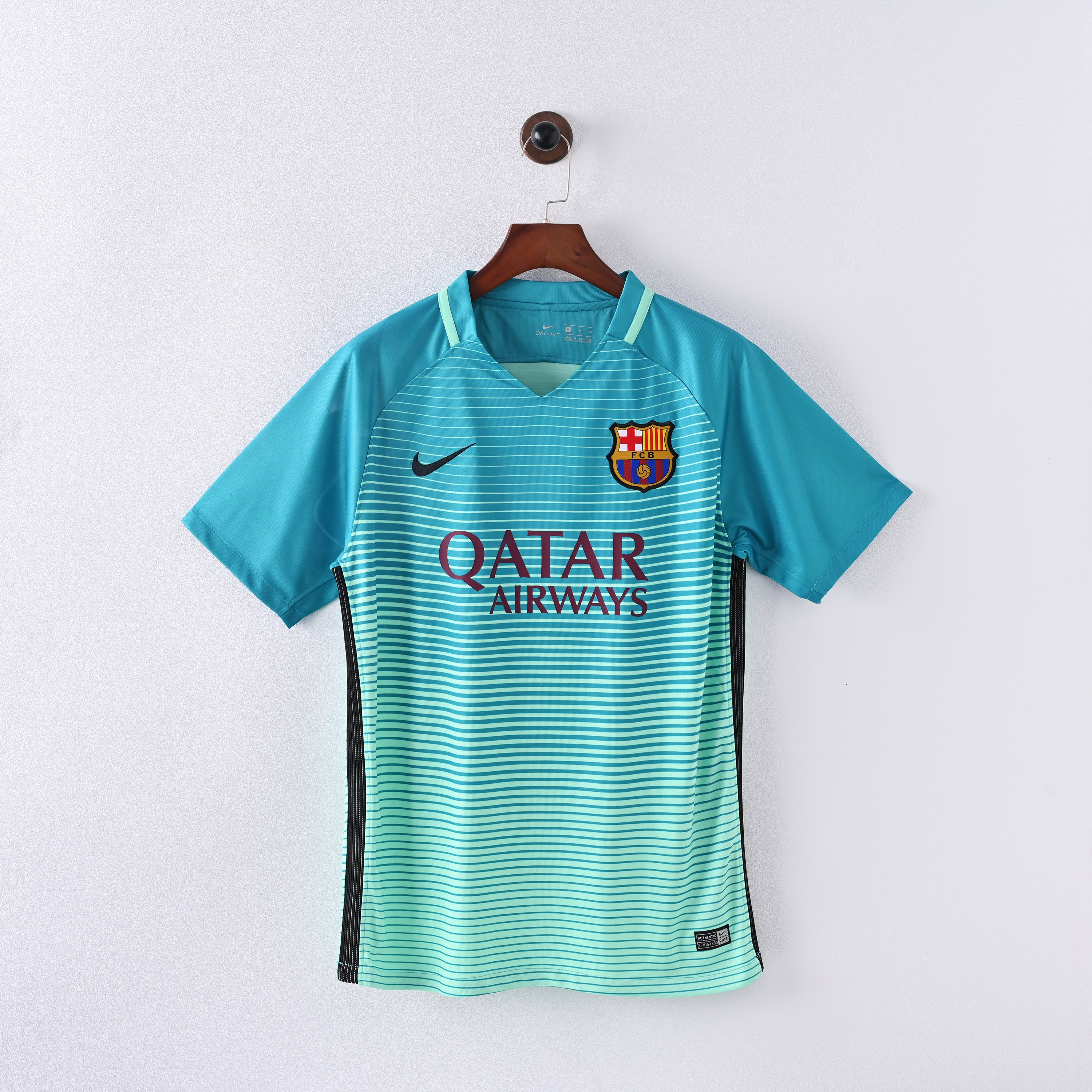 Camiseta Icónica FC Barcelona Temporada 2016/2017 (Visitante o Alternativa)