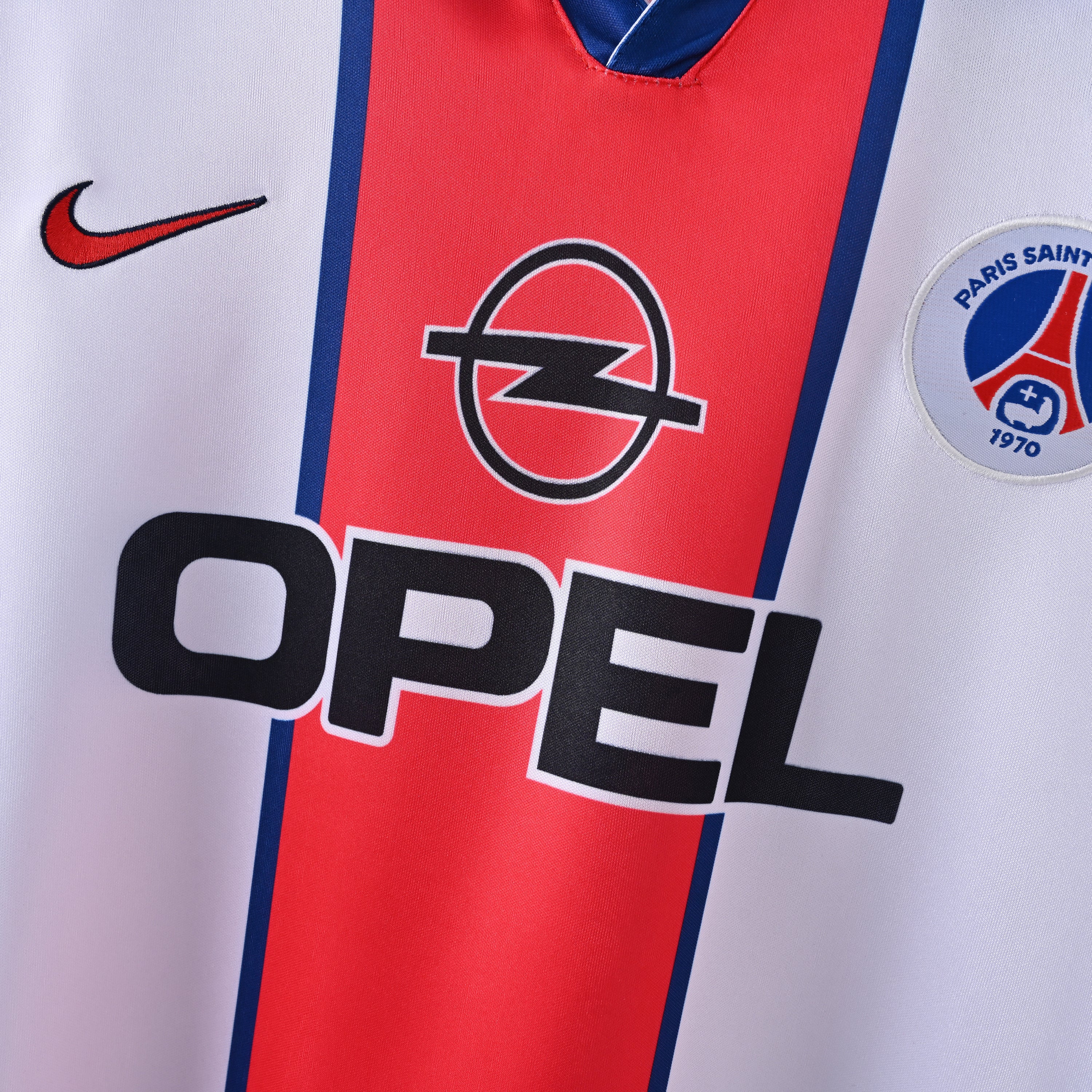 Camiseta Icónica Paris Saint-Germain Temporada 2000/2001 (Visitante o Alternativa)