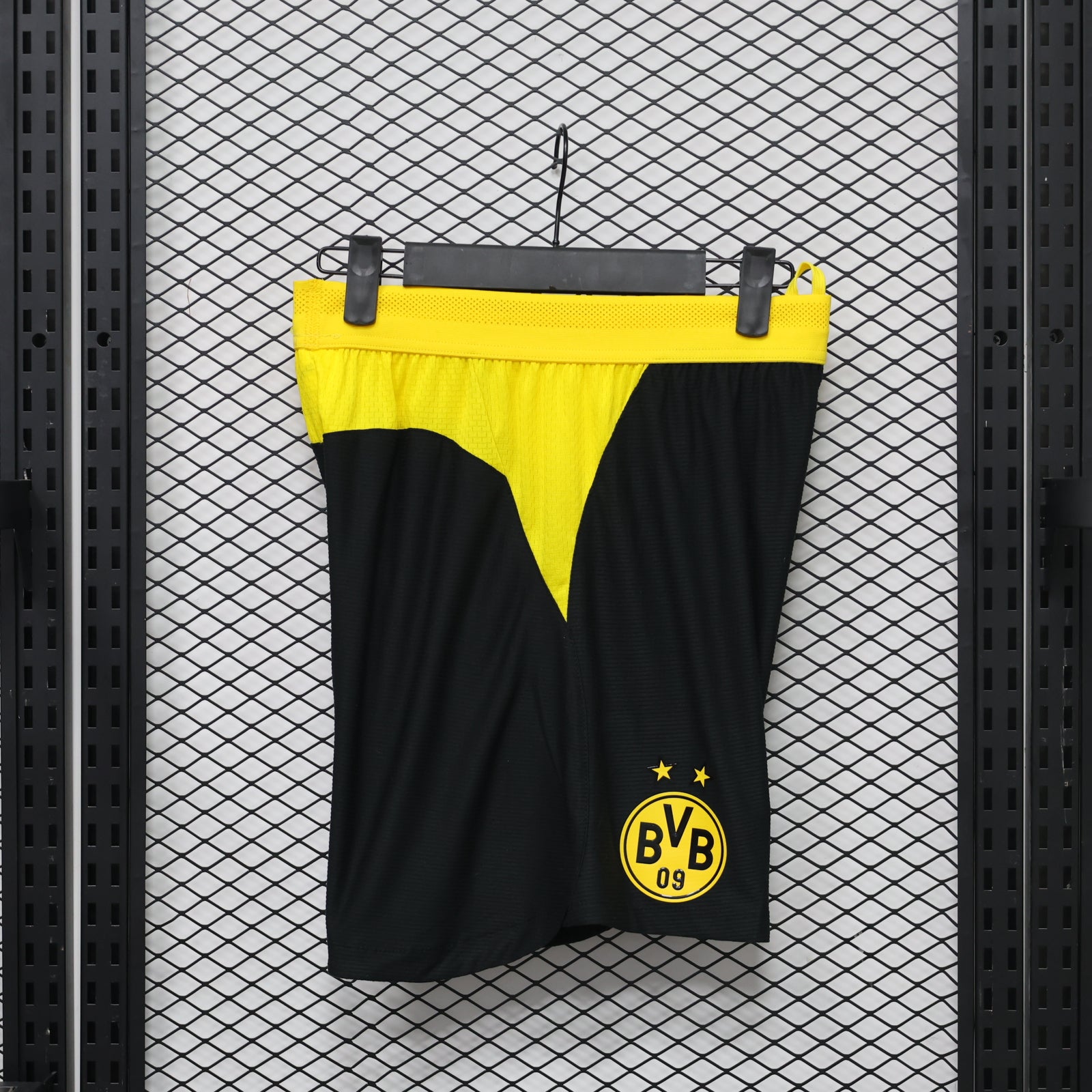 Short Oficial de Equipación – Borussia Dortmund (Temporada 2026/27)