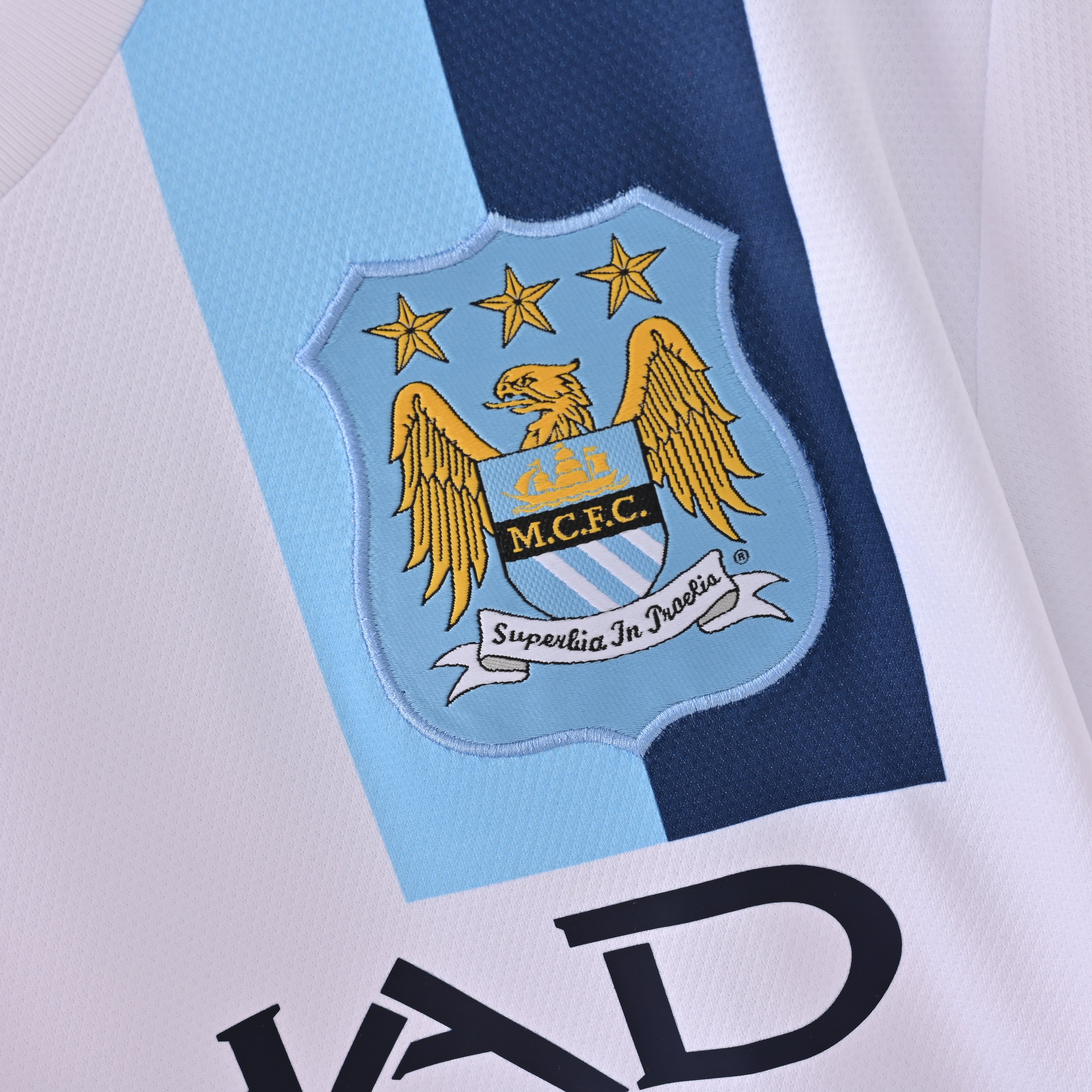 Camiseta Icónica Manchester City Temporada 2011/2012 (Visitante o Alternativa)
