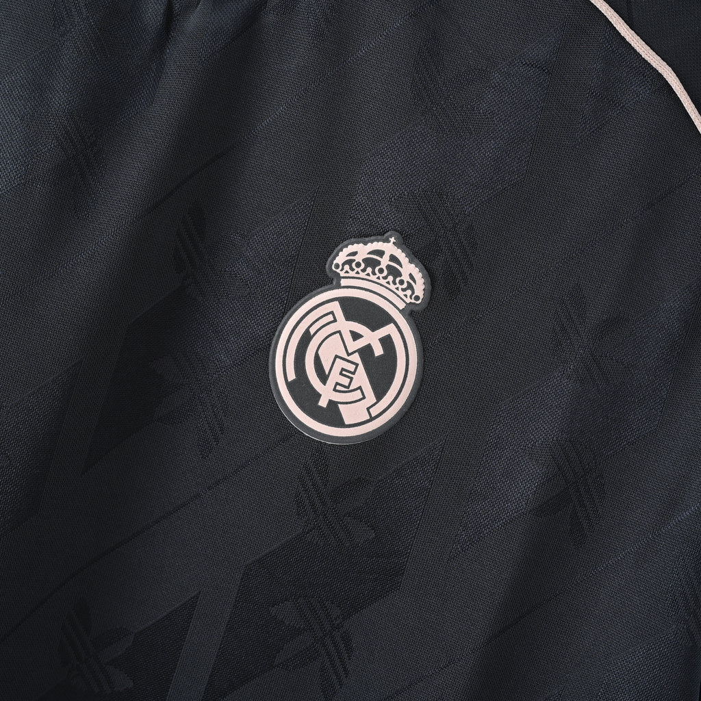 Camiseta Icónica Real Madrid Edición Especial Retro / Icon Collection