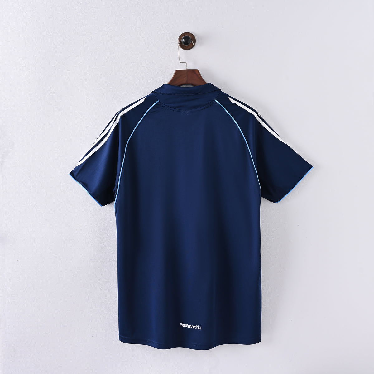 Camiseta Icónica Real Madrid Temporada 2003/2004 (Visitante o Alternativa)