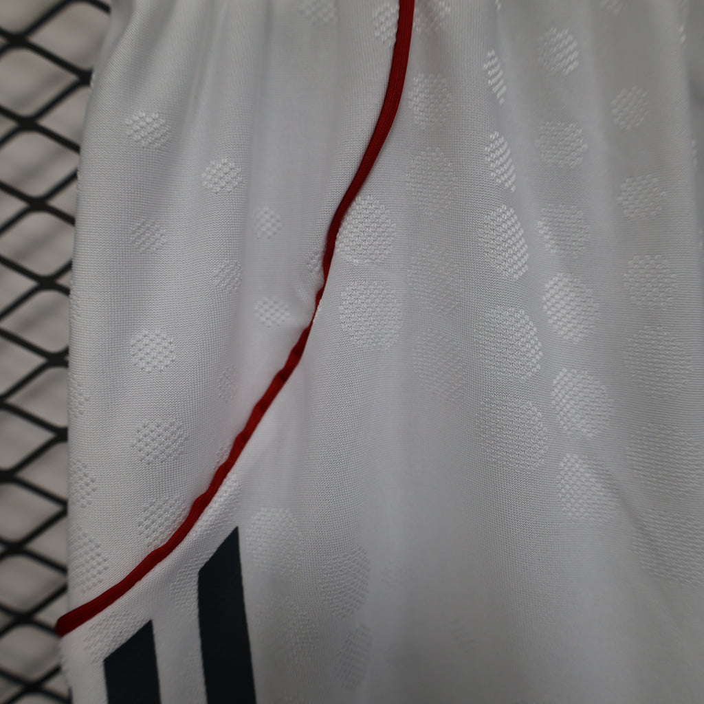 Short Oficial de Equipación – Bayern de Múnich (Temporada 2026/27)