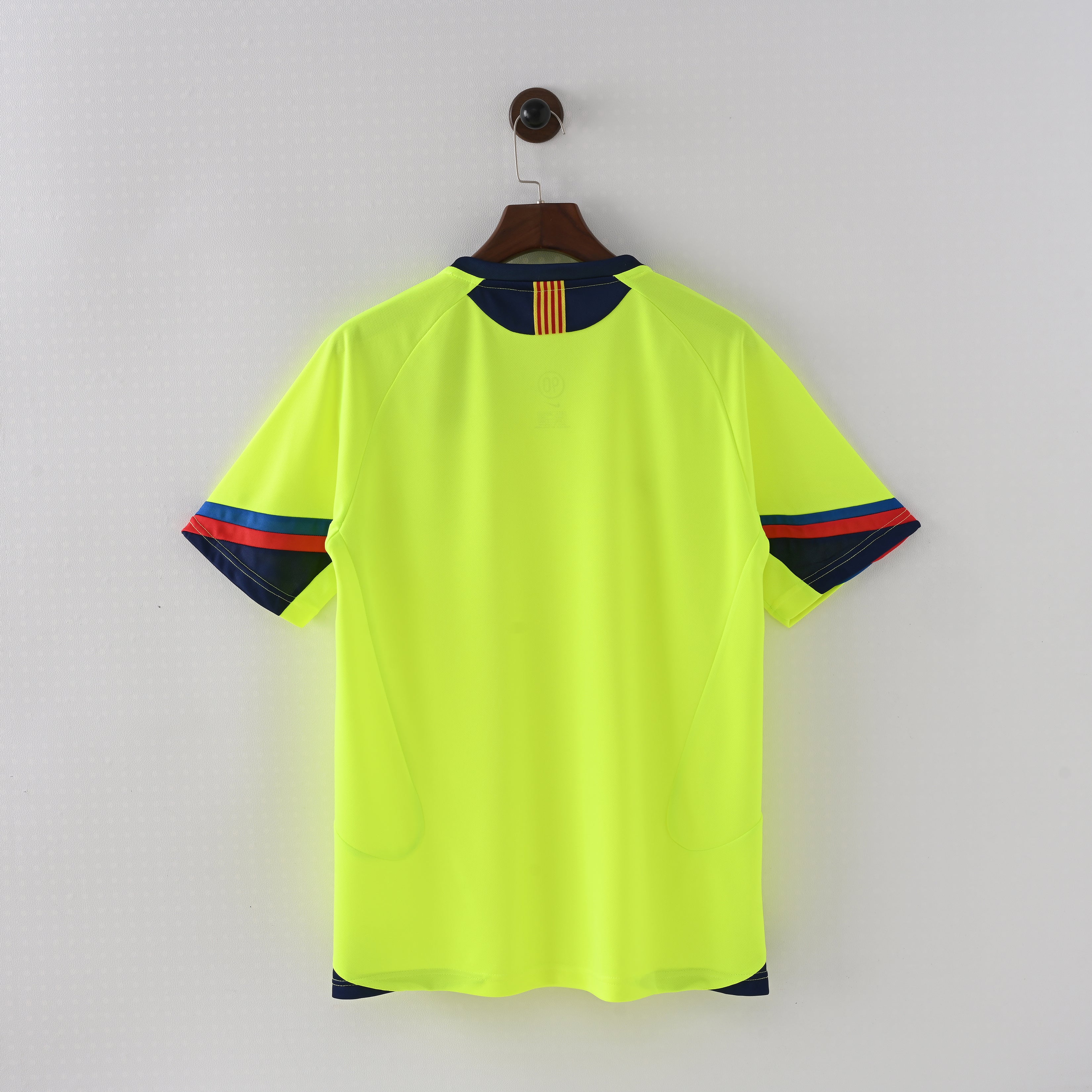 Camiseta Icónica FC Barcelona Temporada 2005/2006 (Visitante o Alternativa)