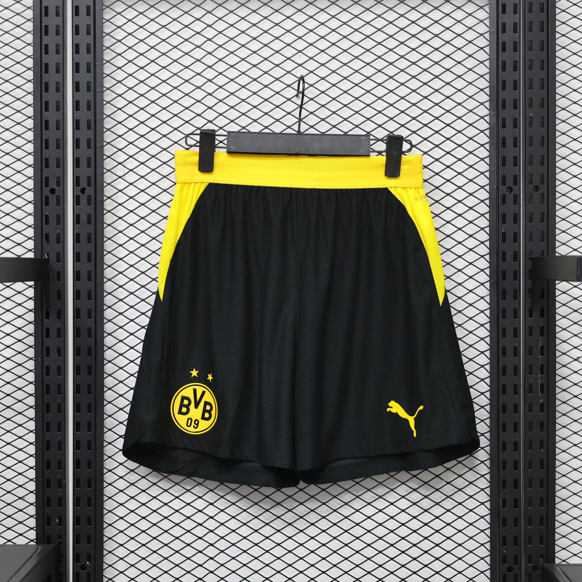 Short Oficial de Equipación – Borussia Dortmund (Temporada 2026/27)
