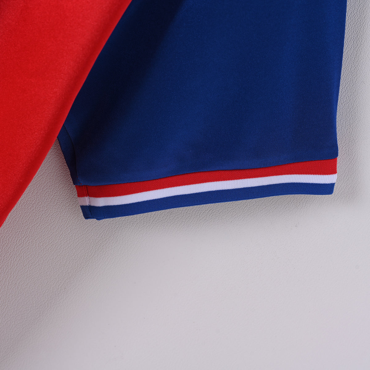 Camiseta Icónica Bayern de Múnich Temporada 1995/1996 (Visitante o Alternativa)