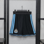 Short Oficial de Equipación – Newcastle United (Temporada 2026/27)