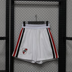 Short Oficial de Equipación – River Plate (Temporada 2026/27)