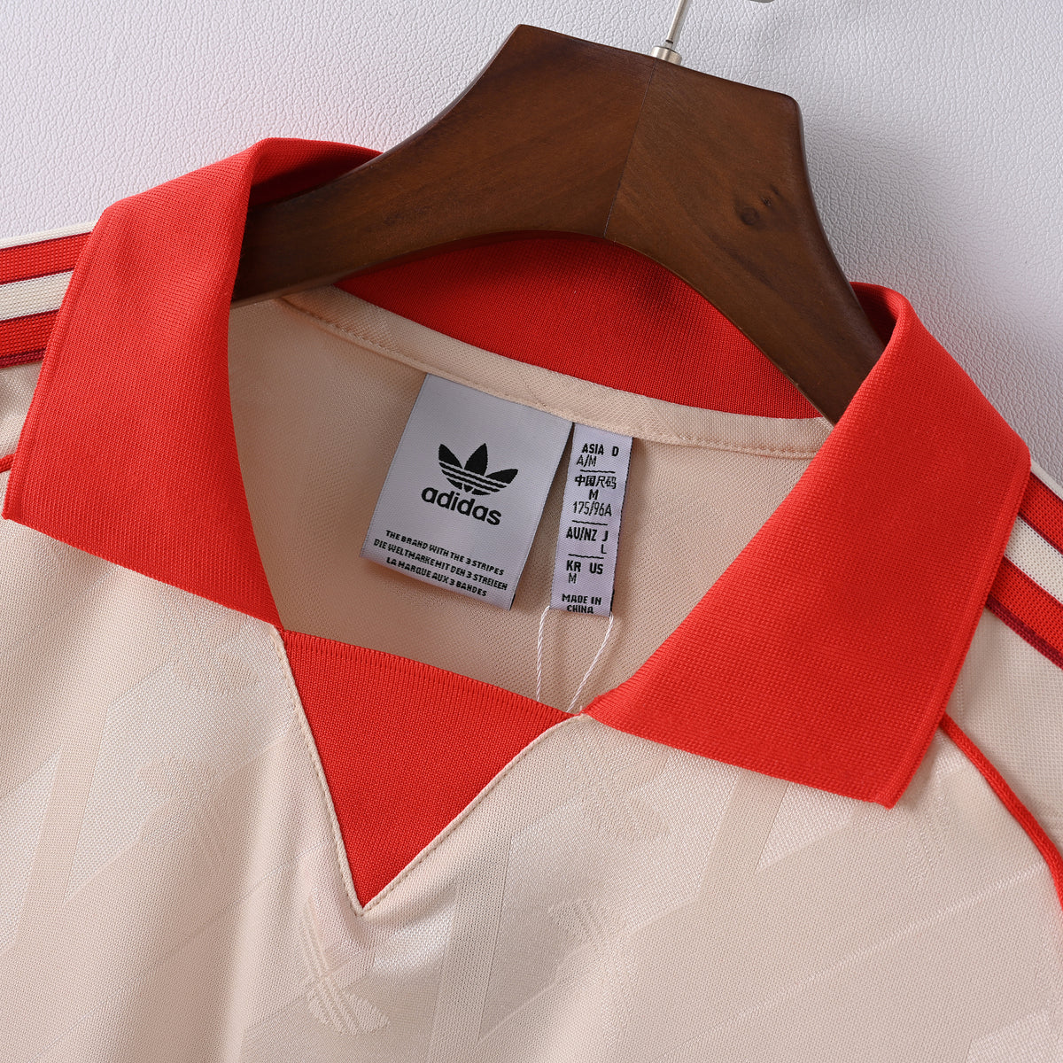 Camiseta Icónica Bayern de Múnich Temporada 1993/1994 (Visitante o Alternativa - Manga Larga)