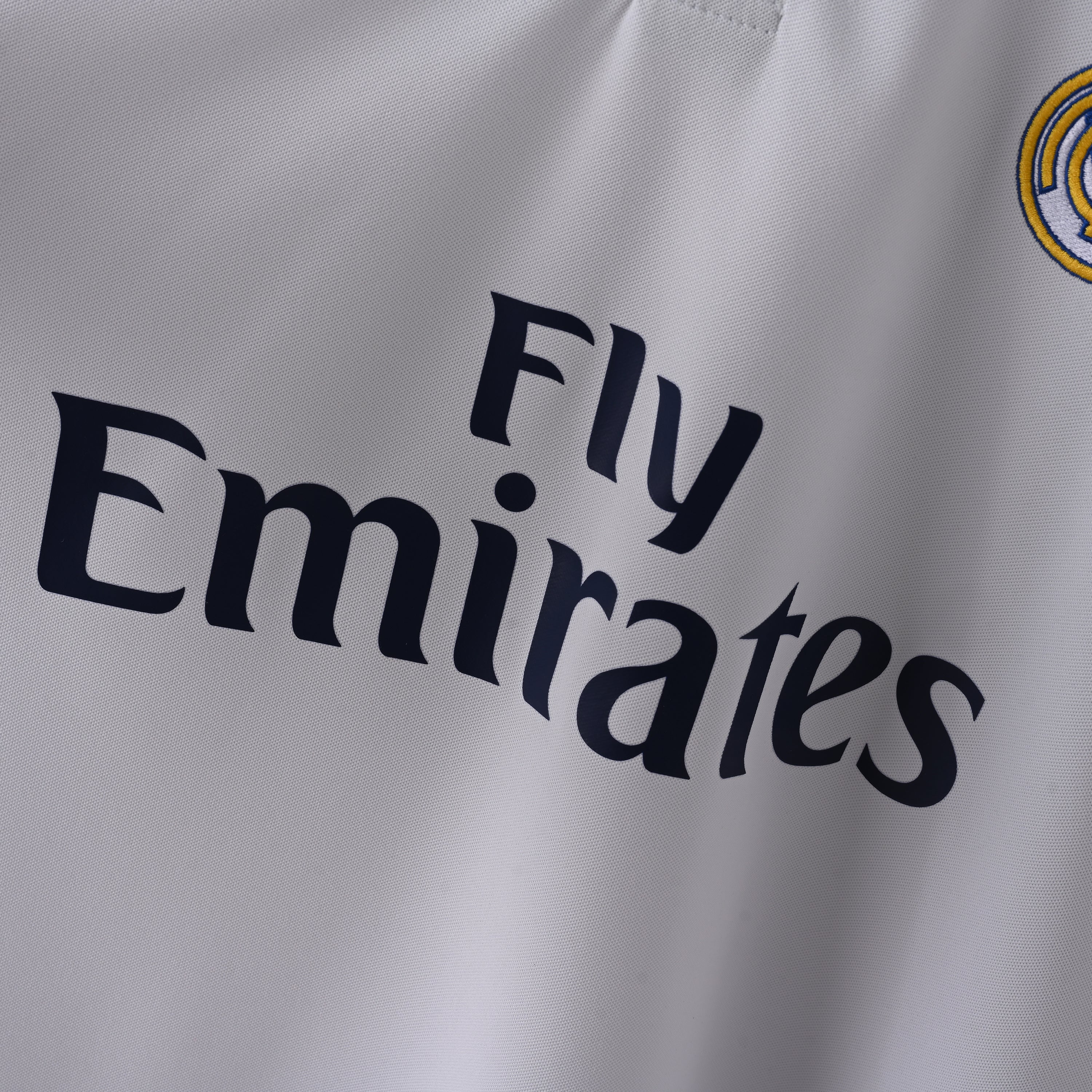 Camiseta Icónica Real Madrid Temporada 2016/2017 (Local)