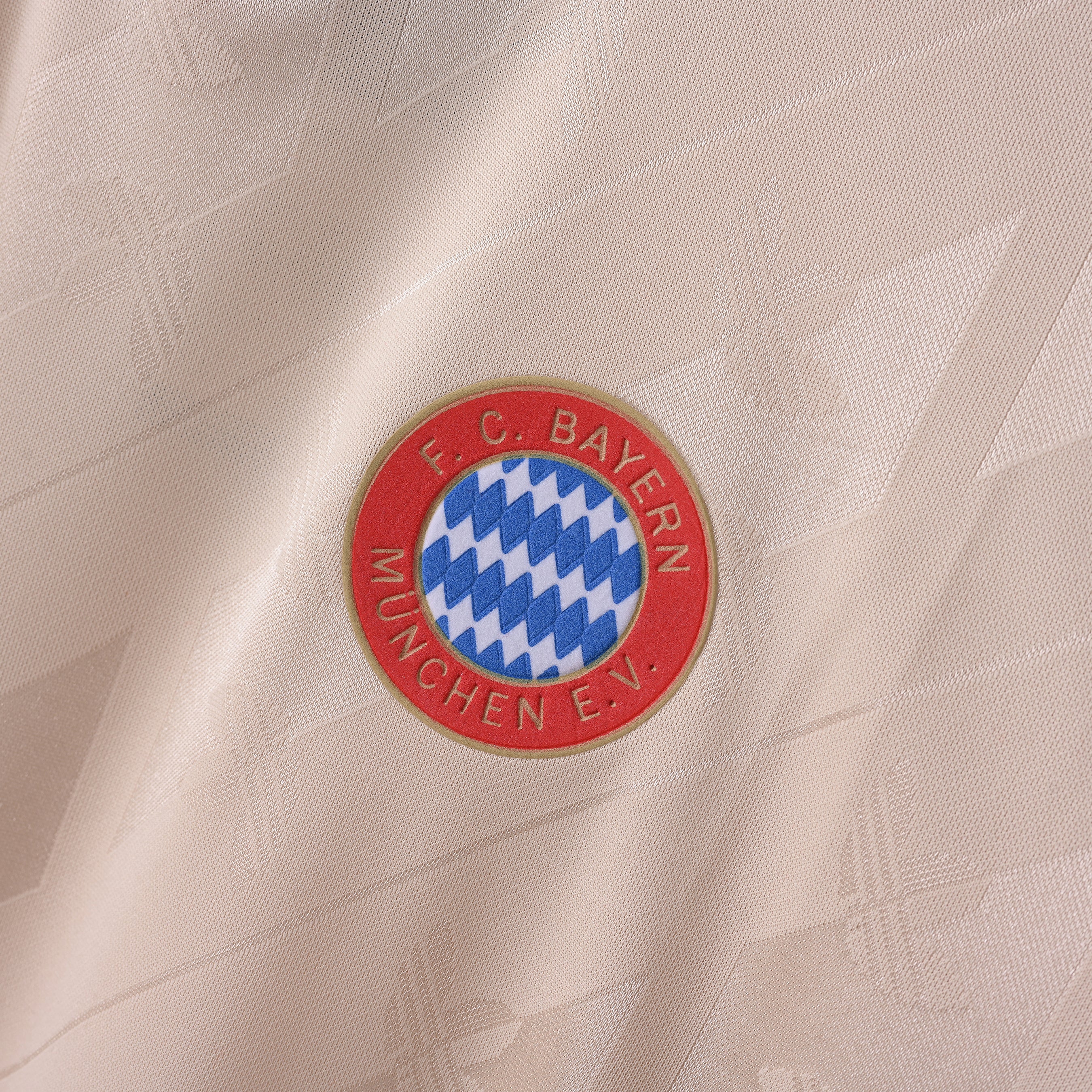 Camiseta Icónica Bayern de Múnich Temporada 1993/1994 (Visitante o Alternativa - Manga Larga)