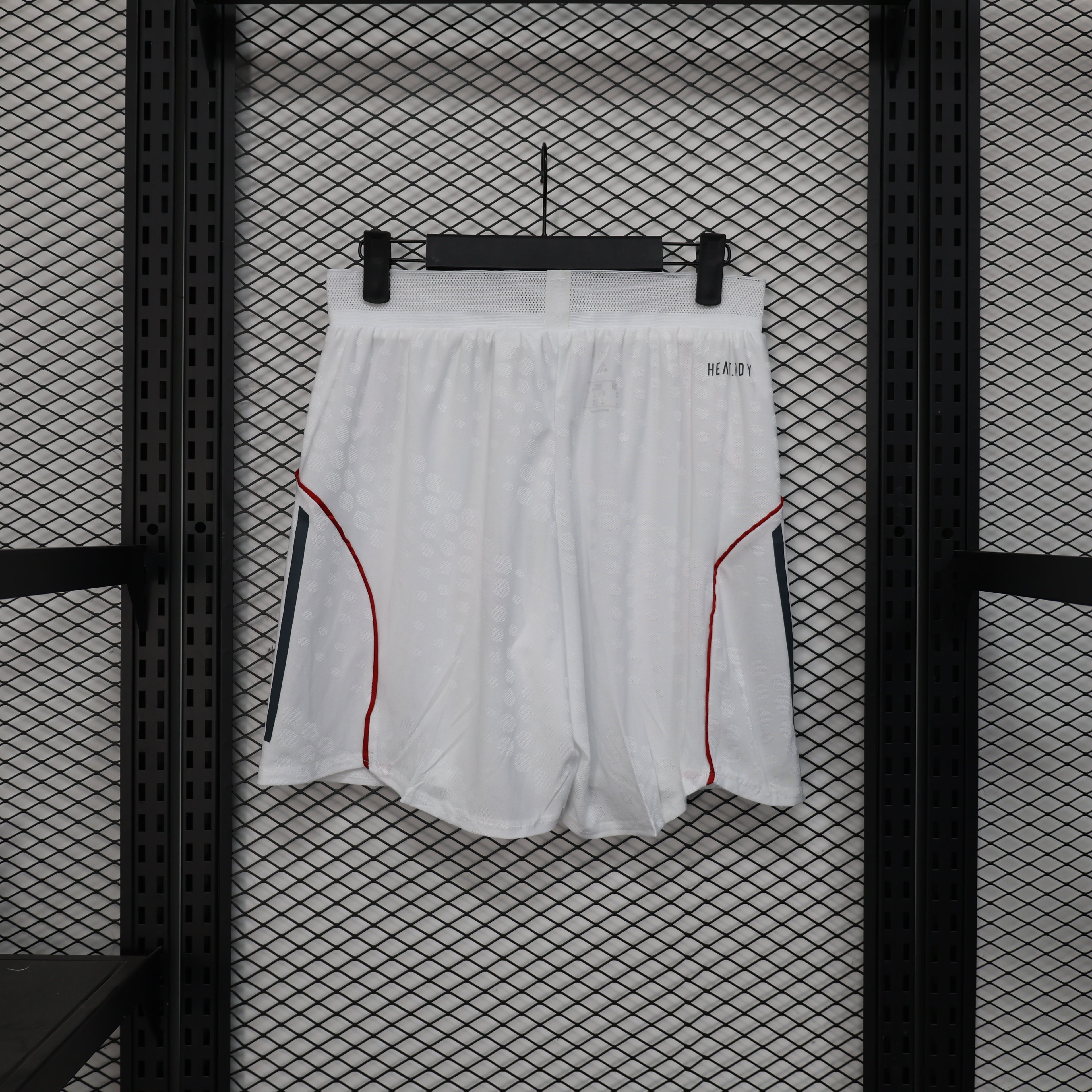 Short Oficial de Equipación – Bayern de Múnich (Temporada 2026/27)