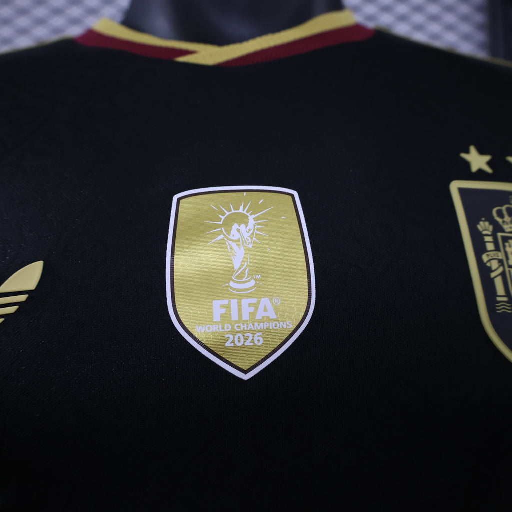 Presume de la segunda equipación / camiseta retro de la Selección Española de Adidas