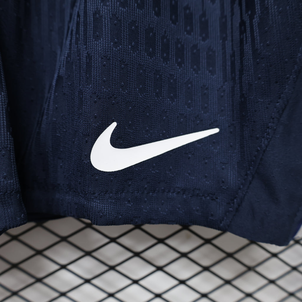 Short Oficial de Equipación – Tottenham Hotspur (Temporada 2026/27)