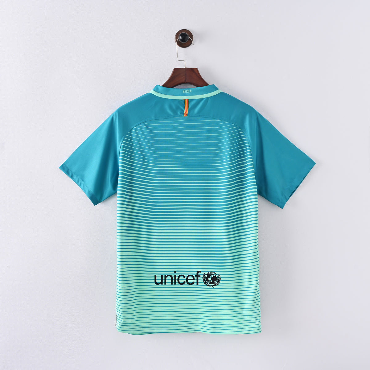 Camiseta Icónica FC Barcelona Temporada 2016/2017 (Visitante o Alternativa)