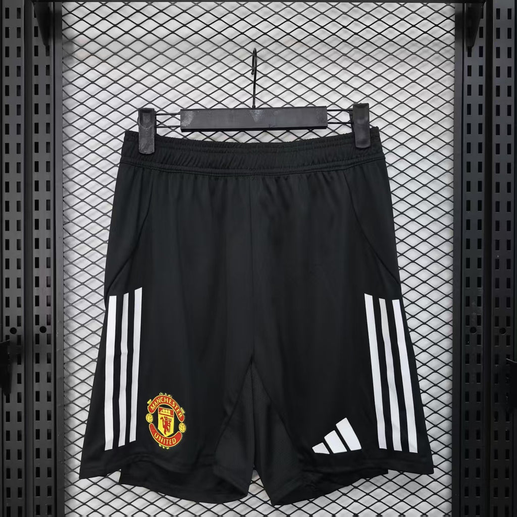 Short Oficial de Equipación – Manchester United (Temporada 2026/27)