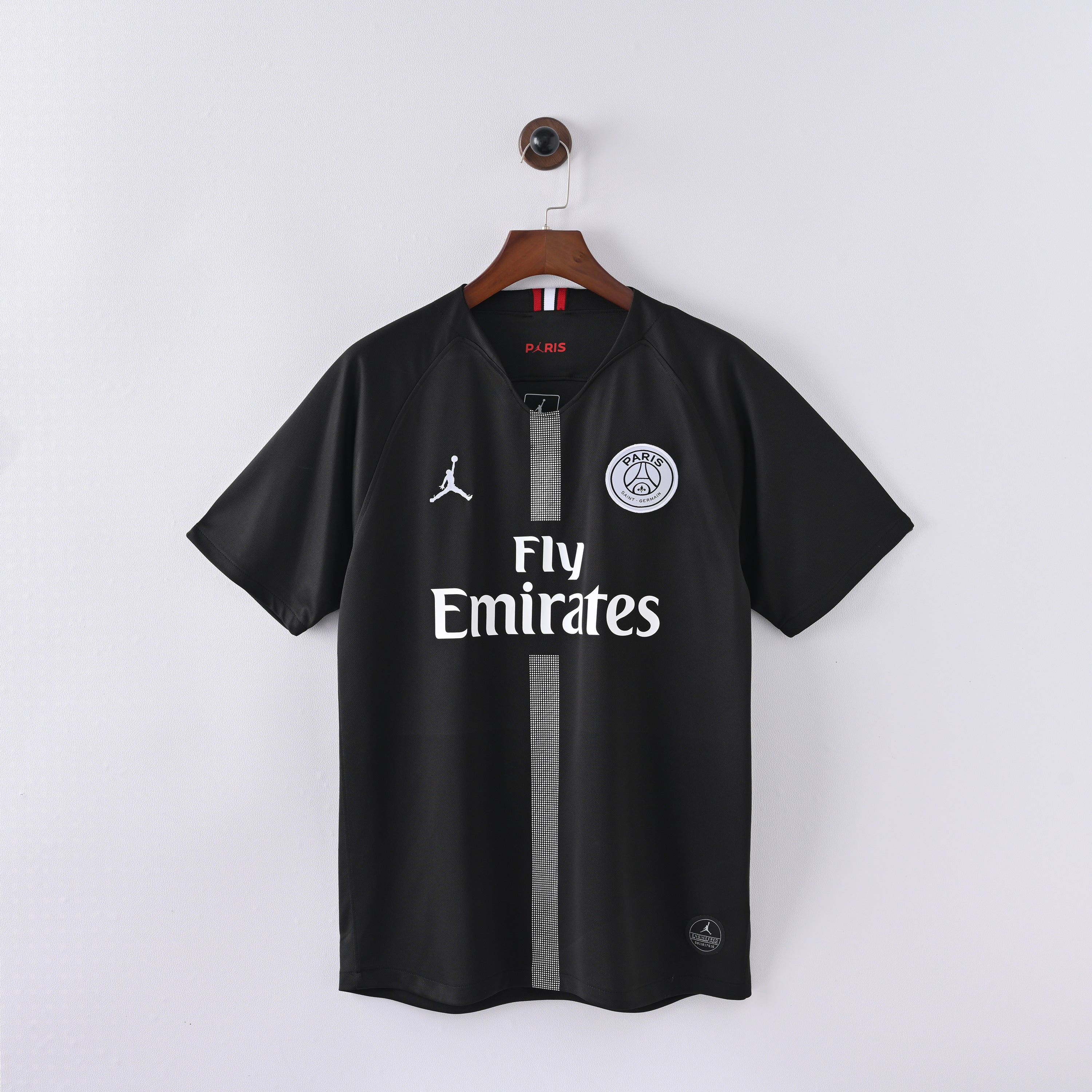 Camiseta Icónica Paris Saint-Germain Temporada 2018/2019 (Tercera / Colección Jordan - Negro)