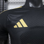 Camiseta Juventus Visitante 2023/2024 - Edición Especial Negrita / Dorada