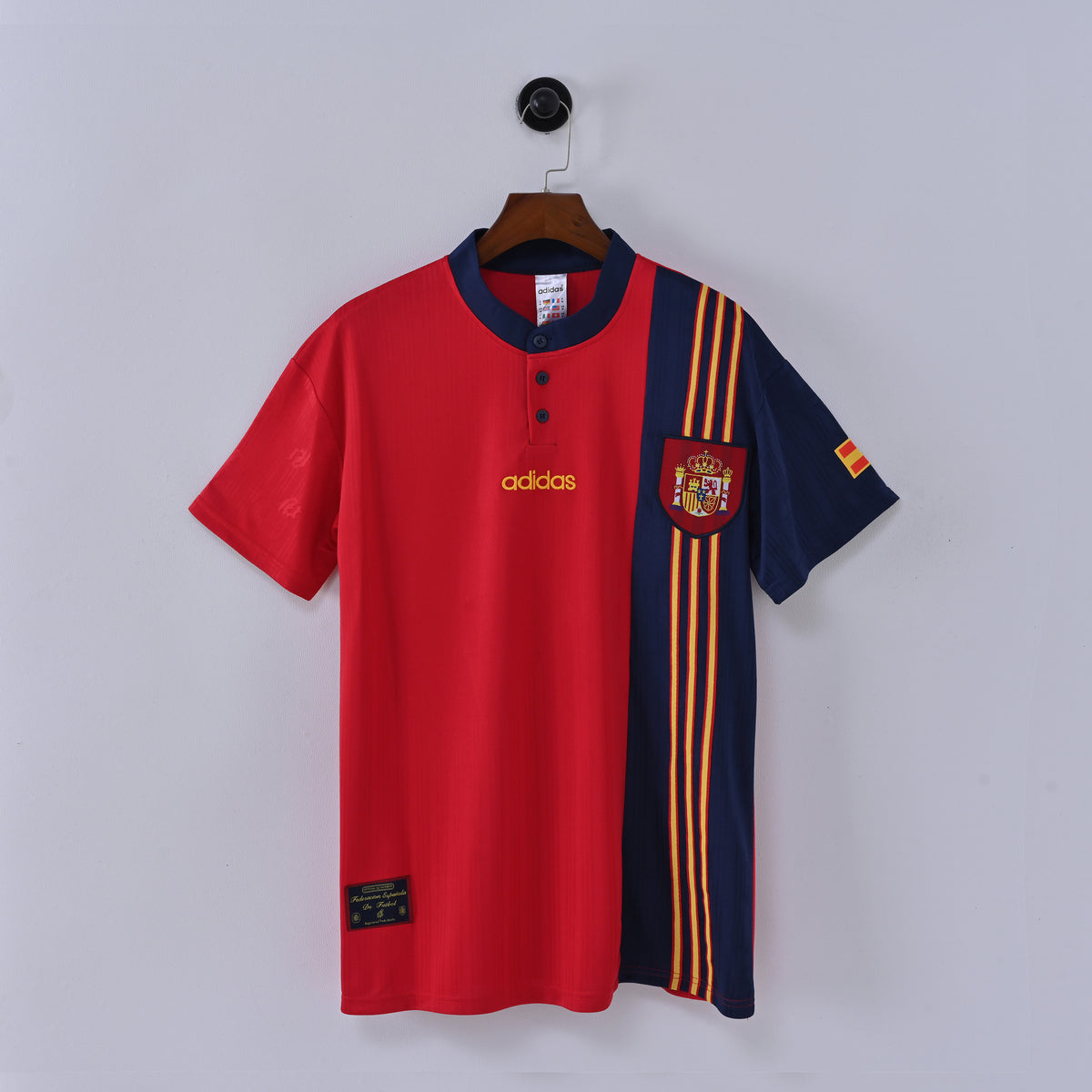 Camiseta Icónica Selección de España Temporada 1996/1998 (Local)