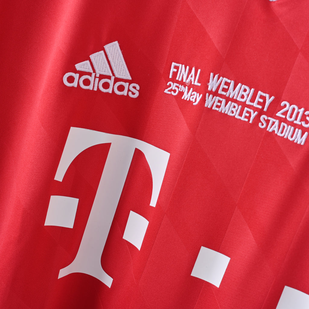 Camiseta Icónica Bayern de Múnich Temporada 2012/2013 (Local - El triplete histórico)