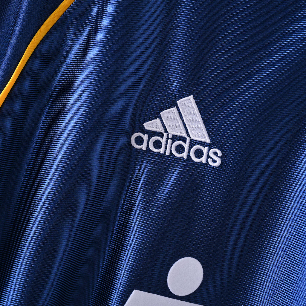 Camiseta Icónica Real Madrid Temporada 1999/2000 (Visitante - Azul / La Octava)