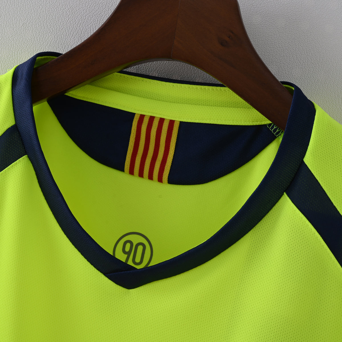 Camiseta Icónica FC Barcelona Temporada 2005/2006 (Visitante o Alternativa)