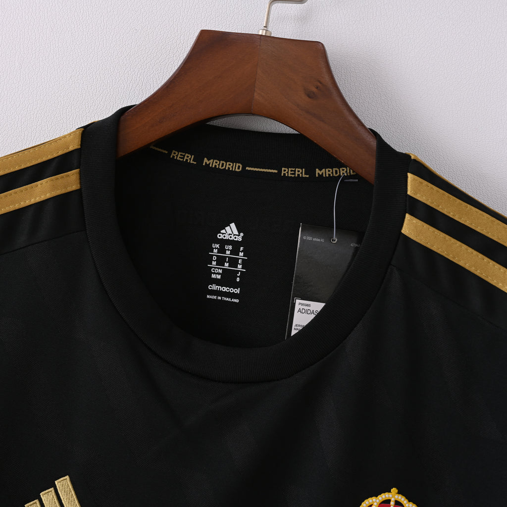 Camiseta Icónica Real Madrid Temporada 2011/2012 (Visitante o Alternativa)