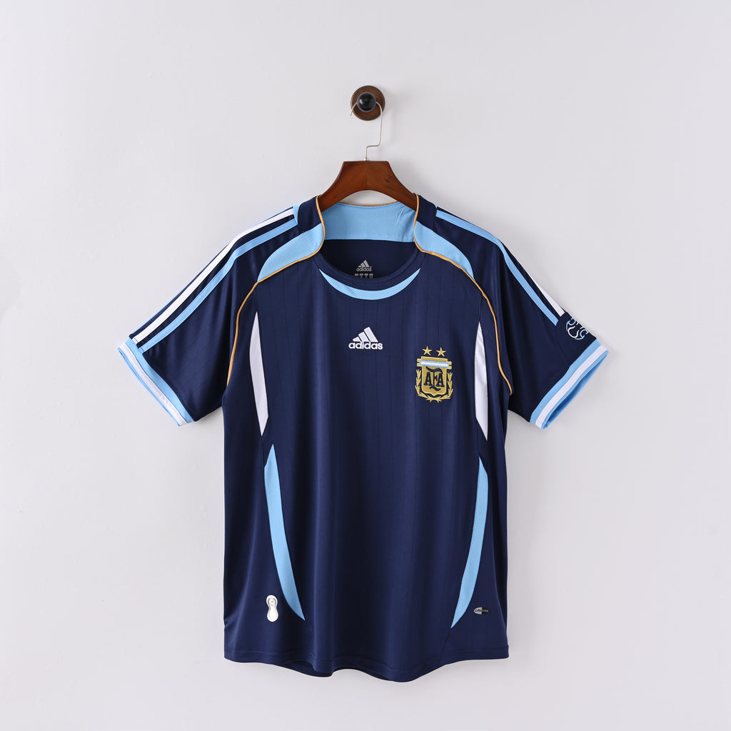 Camiseta Icónica Selección de Argentina Temporada 2006/2007 (Visitante o Alternativa)