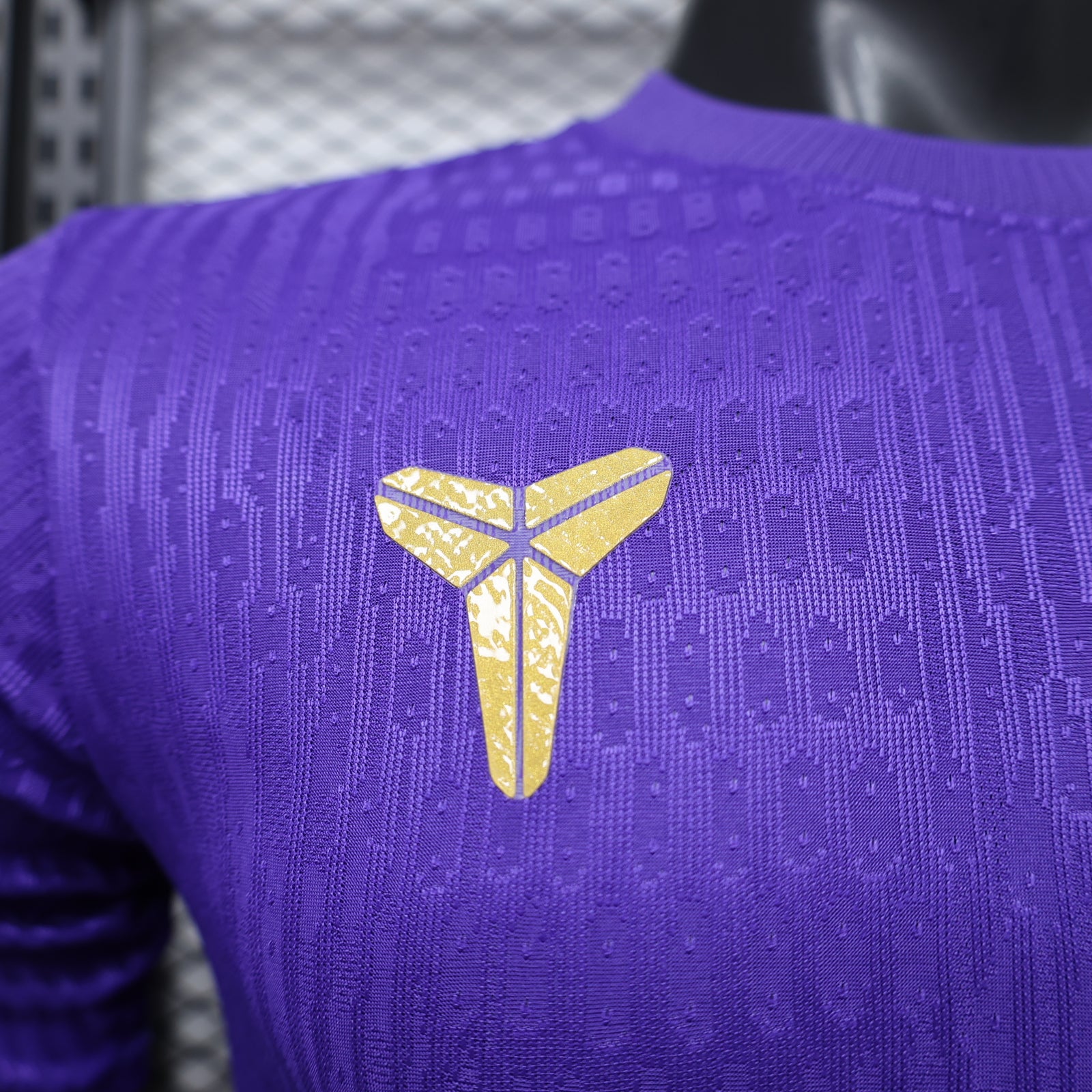 FC Barcelona x Kobe Bryant en color morado y detalles dorados (Temporada actual)